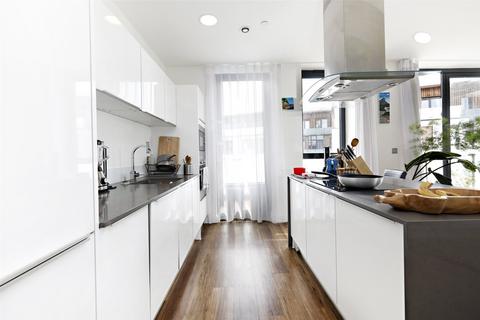 2 bedroom apartment for sale, Sitka House, 20 Quebec Way, London, SE16