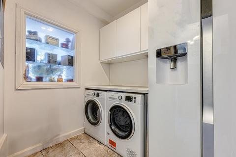 13 Bailey Road, Leigh-on-sea, SS9 3PJ
