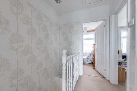 13 Bailey Road, Leigh-on-sea, SS9 3PJ