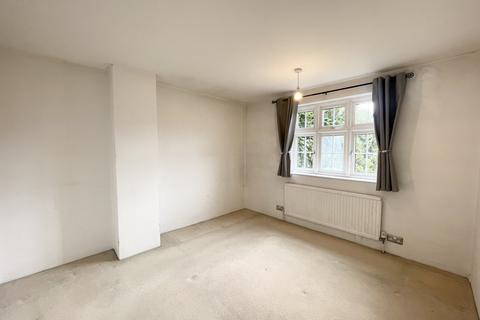 13 Lower Swaines, Epping, CM16 5ER