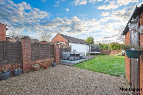 13 Lower Swaines, Epping, CM16 5ER