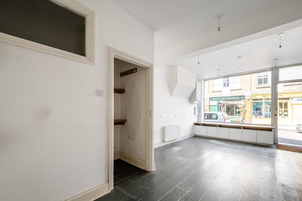 Columbia Rd 136  8.jpg