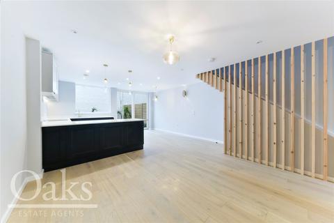 4 bedroom end of terrace house for sale, Knights Hill, West Norwood
