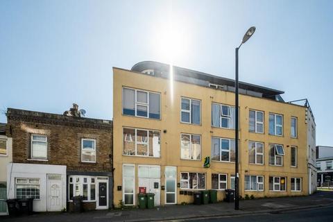 2 bedroom flat for sale, Flat 7, 245 - 249 Dartmouth Road, London, SE26 4QY