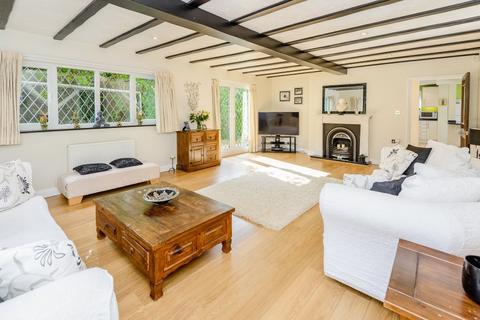 4 bedroom detached bungalow for sale, Longfields, Butlers Cross