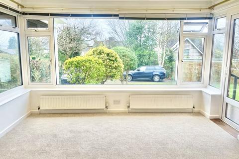 2 bedroom detached bungalow to rent, Tresillian Gardens, Topsham