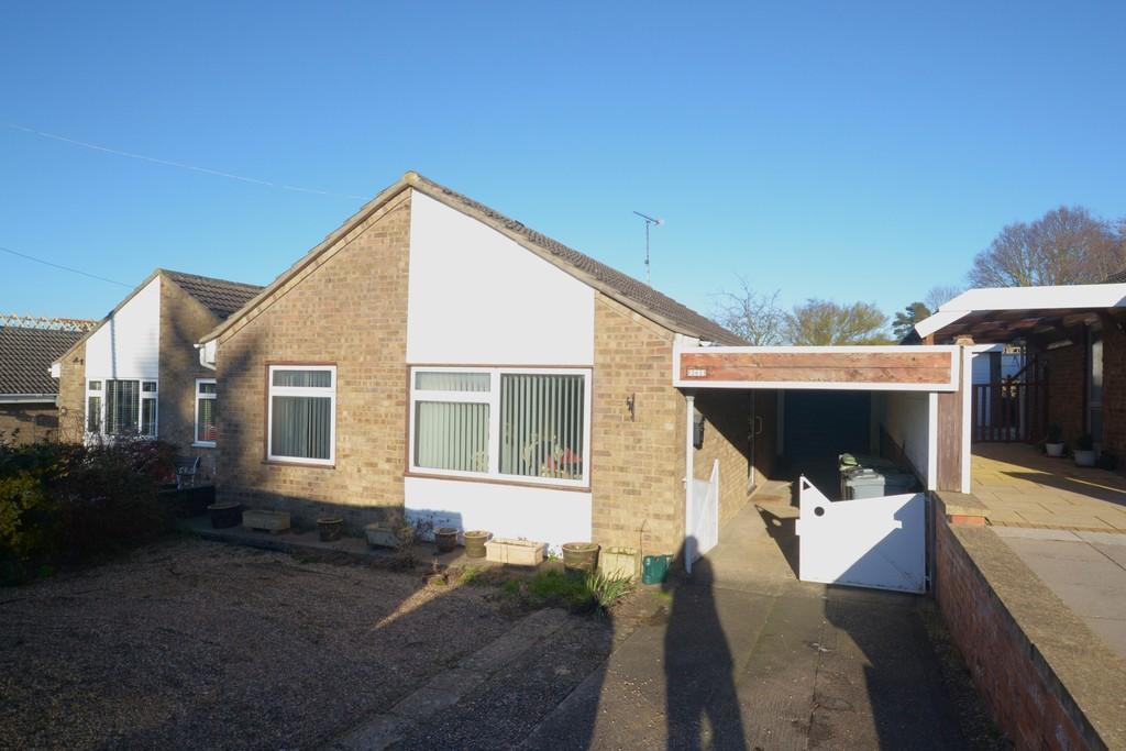 Harrowby Lane, Grantham 2 bed detached bungalow for sale £169,950