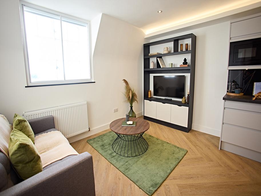 Apartment in Leeds, West Yorkshire - View 3