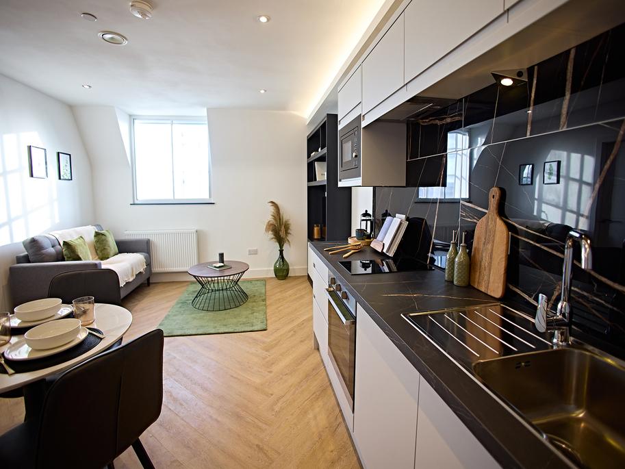 Apartment in Leeds, West Yorkshire - View 5