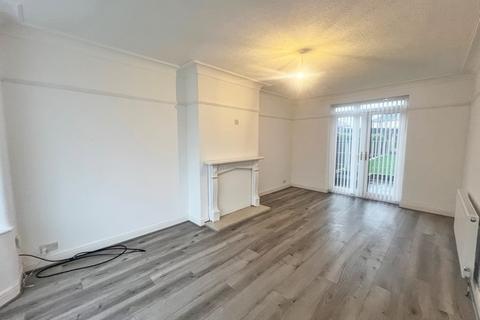 undefined, Latham Avenue, Helsby