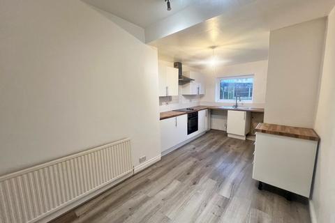 undefined, Latham Avenue, Helsby