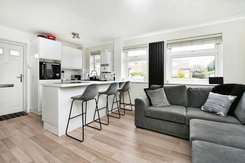 85 Coniston, Southend-on-sea, SS2 6SL