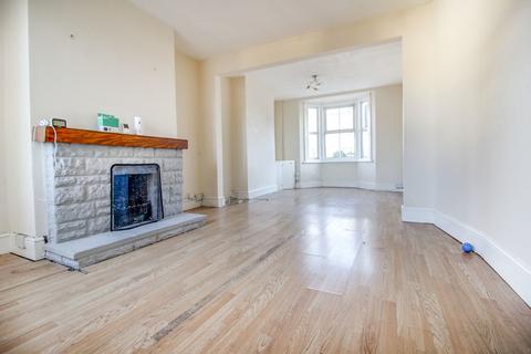 3 bedroom end of terrace house to rent - Cricklade Road, Swindon SN2