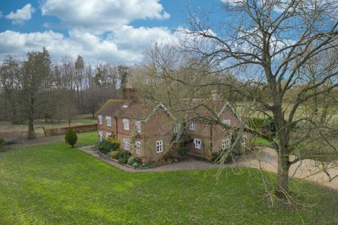 5 bedroom detached house for sale, Wymondham