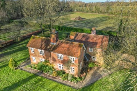 5 bedroom detached house for sale, Wymondham