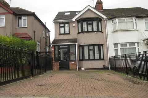 4 bedroom end of terrace house for sale - Somerset Road, Southall UB1