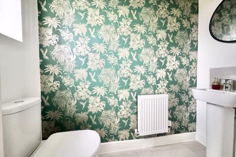 11 Bytham Close, Scartho Top, Grimsby, DN33 3TL
