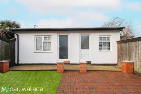 5 Orchard Square, Broxbourne, EN10 6JA
