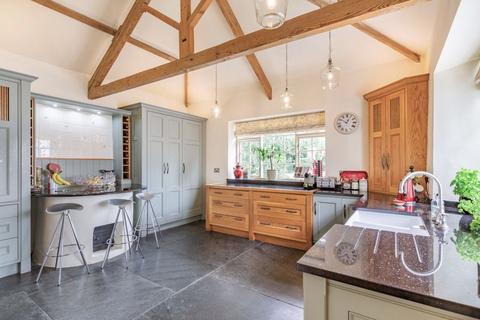 8 bedroom detached house to rent, Black Torrington, Beaworthy