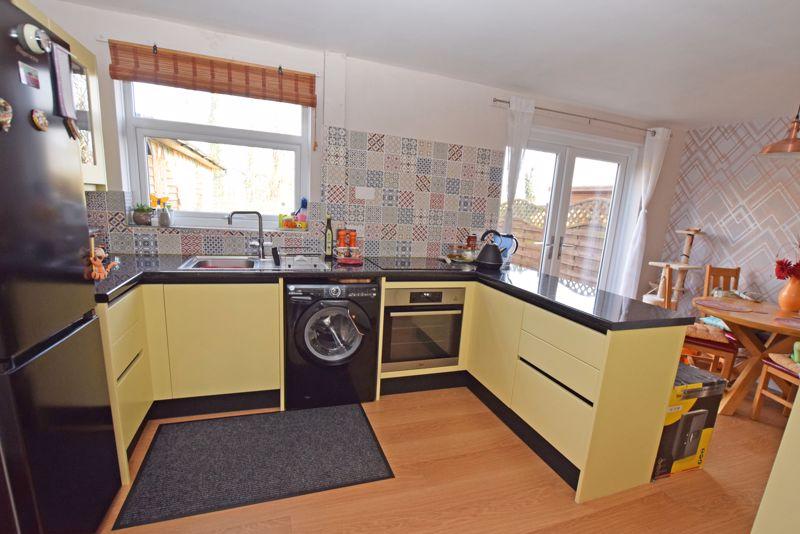 Bolle Road, Alton 3 bed semidetached house for sale £425,000