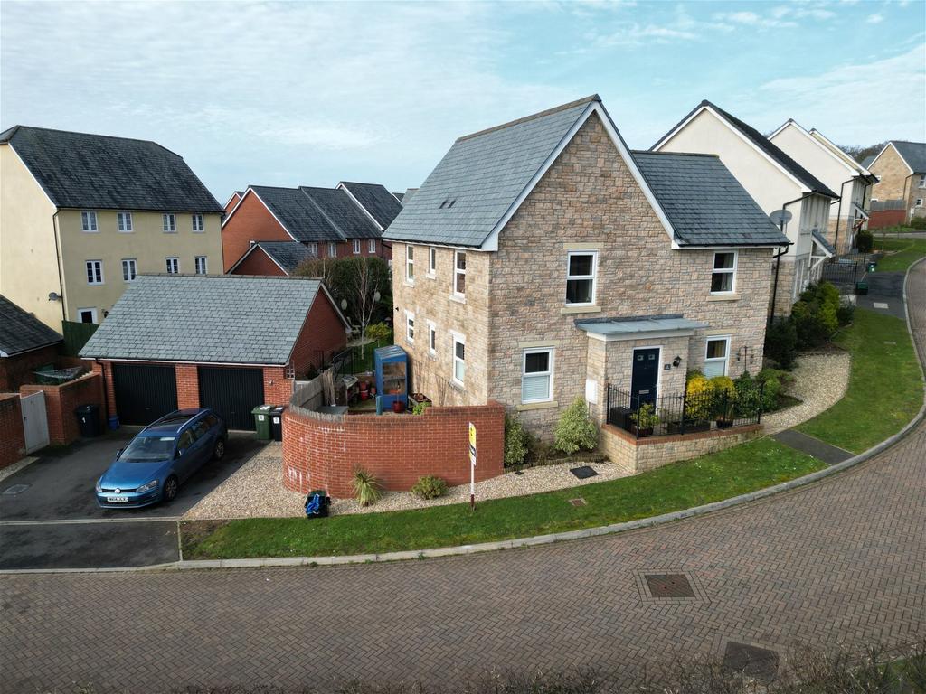 Byng Close, Newton Abbot 4 bed detached house for sale £425,000
