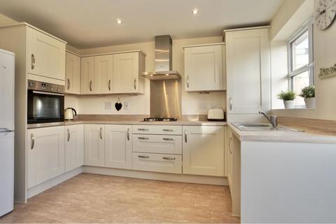 78 Croft Close, Two Gates, Tamworth, B77 1BF
