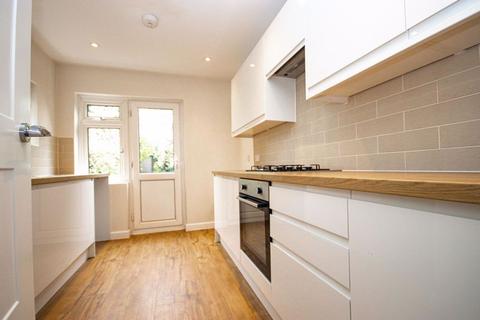 3 Fairview, Billericay, CM12 9QF
