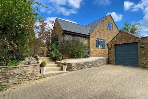 4 bedroom detached house for sale, Main Street, Great Bourton