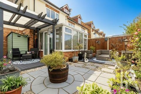 3 bedroom end of terrace house for sale, Halfway Road, Sheerness ME12