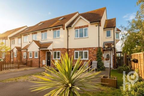 Halfway Road, Sheerness ME12