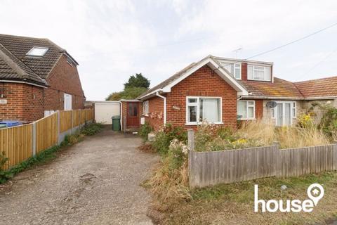 2 bedroom semi-detached bungalow for sale - Mustards Road, Sheerness ME12