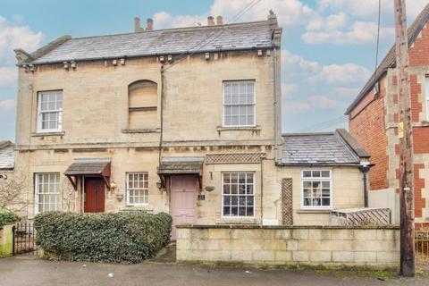 2 bedroom cottage for sale, Harford Street, Trowbridge