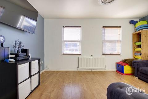 9 Whitmore Close, London, N11 1PB