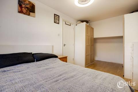 9 Whitmore Close, London, N11 1PB