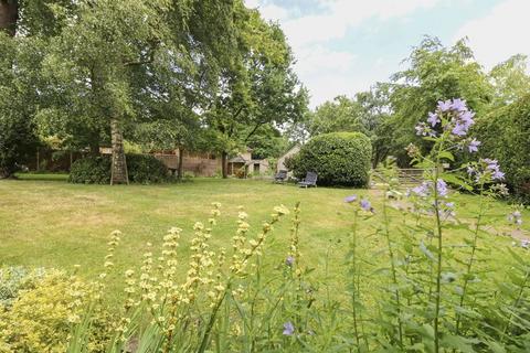 Greenfields Snows Ride, Windlesham, GU20 6LA