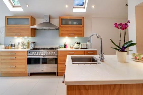 74 Beech Hill Road, Ascot, SL5 0BW