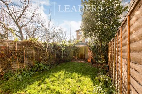 3 bedroom terraced house to rent, Compton Close, Peckham, SE15