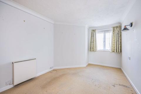 1 bedroom retirement property for sale, Queens Crescent, Southsea