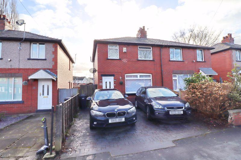 Vale Avenue, Manchester M26 3 bed semidetached house for sale £185,000