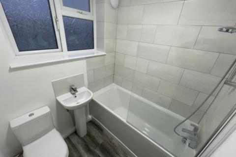 2 bedroom detached house to rent, Huntley Avenue, Murton, Seaham, County Durham, SR7 9EZ