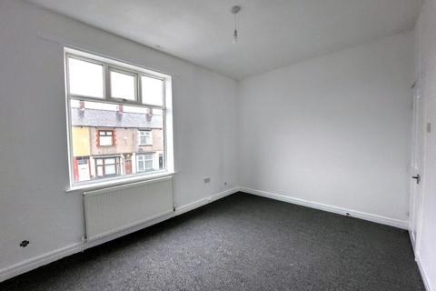 3 bedroom end of terrace house to rent, Grasmere Street, Burnley, Lancashire, BB10 1HP