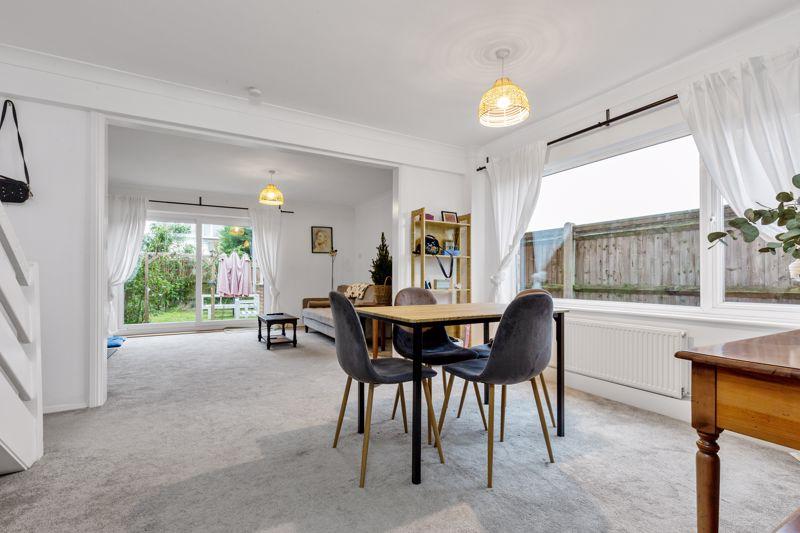 Anthony Way, Emsworth 3 bed detached house for sale £350,000