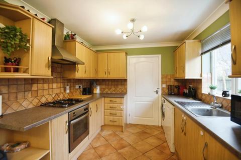 4 bedroom detached house for sale, Kinderley Close, Sutton Bridge, Spalding, PE12 9PZ