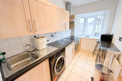 1 bedroom flat to rent, London NW11