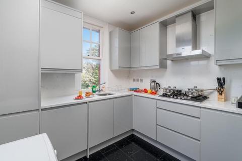 3 bedroom flat for sale, Mill Hill, London NW7