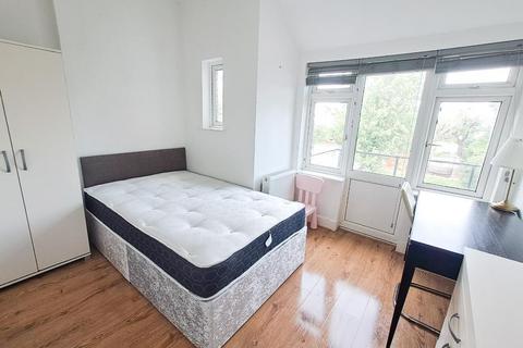 5 bedroom house for sale, London NW2
