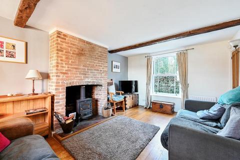 3 bedroom semi-detached house for sale - Harlakenden Cottages, Woodchurch, Kent, TN26 3PS