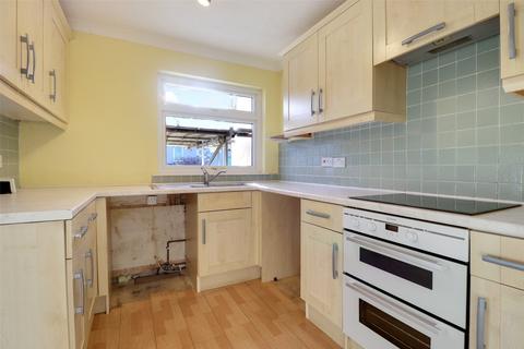 2 bedroom bungalow for sale, Laurel Avenue, Bideford, Devon, EX39