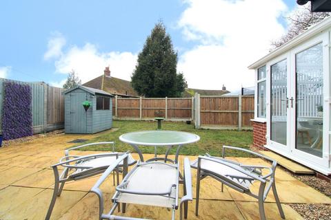 2 bedroom bungalow for sale, Fen Meadow, Sutton, Woodbridge, Suffolk, IP12