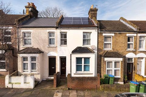 39 Barth Road, London, SE18 1SG